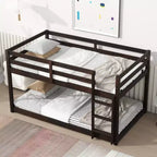 Litera doble de madera maciza con escalera, plataformas superior e inferior con listones reforzados, marrón