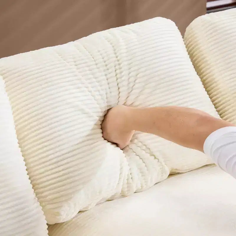 Sofá cómodo de pana blanca con 5 cojines – Esencial para una sala de estar acogedora