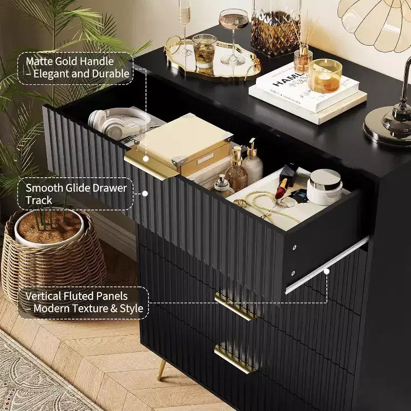Cómoda acanalada para dormitorio con 5 cajones, 81 cm de ancho, moderna cómoda de madera para dormitorio con tiradores de metal, organizador de almacenamiento de ropa ancho, mueble para TV