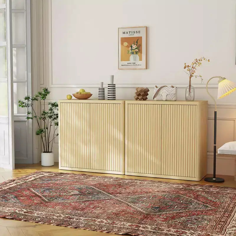 Gabinete bufé de 3 niveles con estantes ajustables y puertas estriadas, almacenamiento de cocina con capacidad de 100 kg